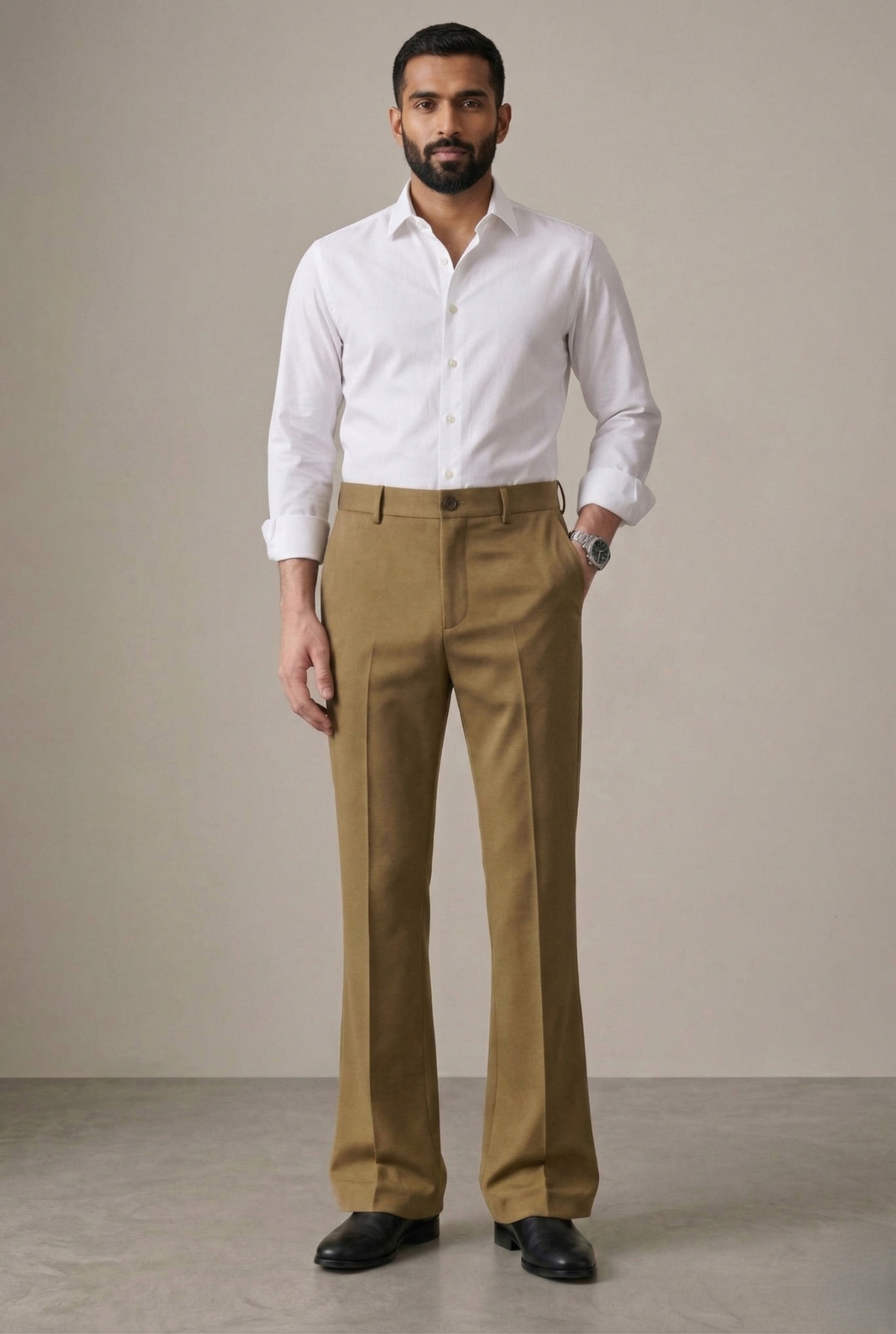 Men's bootcut trousers golden-brown with belt loops and flared legs