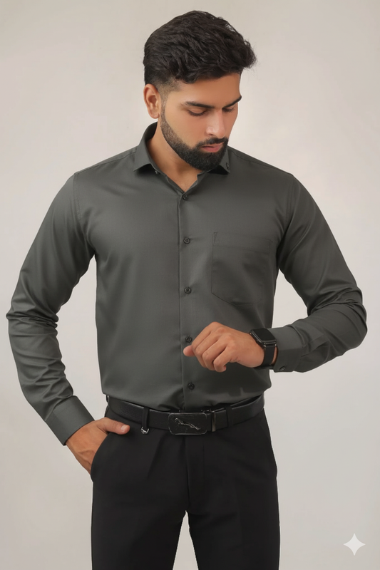“Dark grey cotton men’s shirt slim fit front view – classic style”