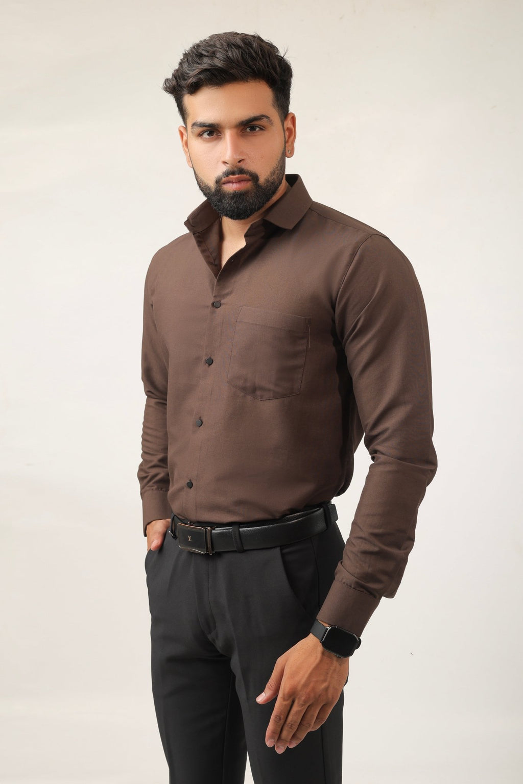Side view of brown cotton shirt – breathable and stylish

Side view of brown cotton shirt – breathable and stylish