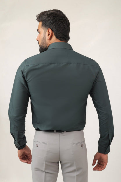 Back profile of slim fit dark green shirt – breathable cotton
