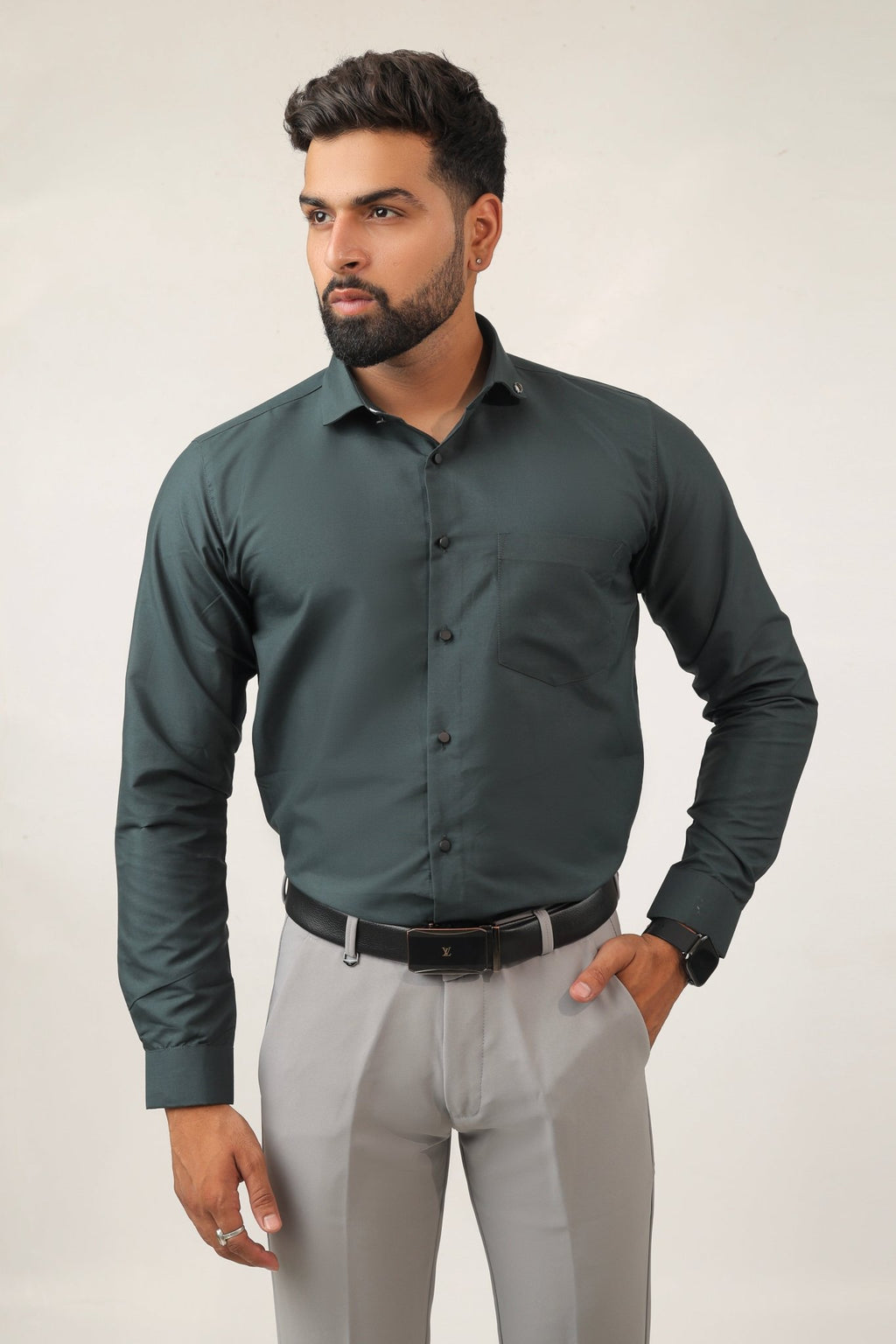 Dark green cotton men's shirt front view – slim fit