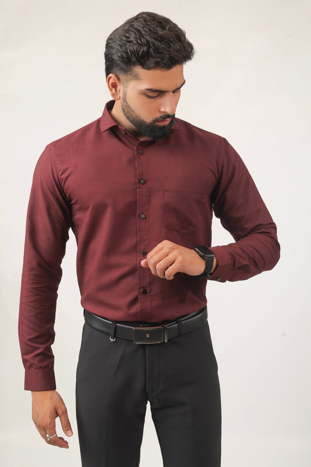 Maroon cotton men's shirt – slim fit front view